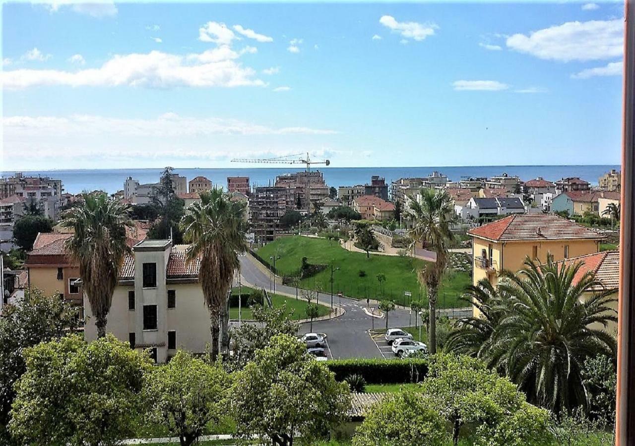 Very Cosy House With Fabulous Sea View! Pietra Ligure Ngoại thất bức ảnh